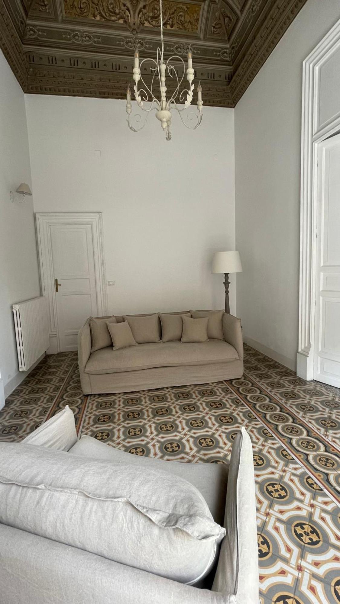 Donnafrancaflorio Gasthof Palermo