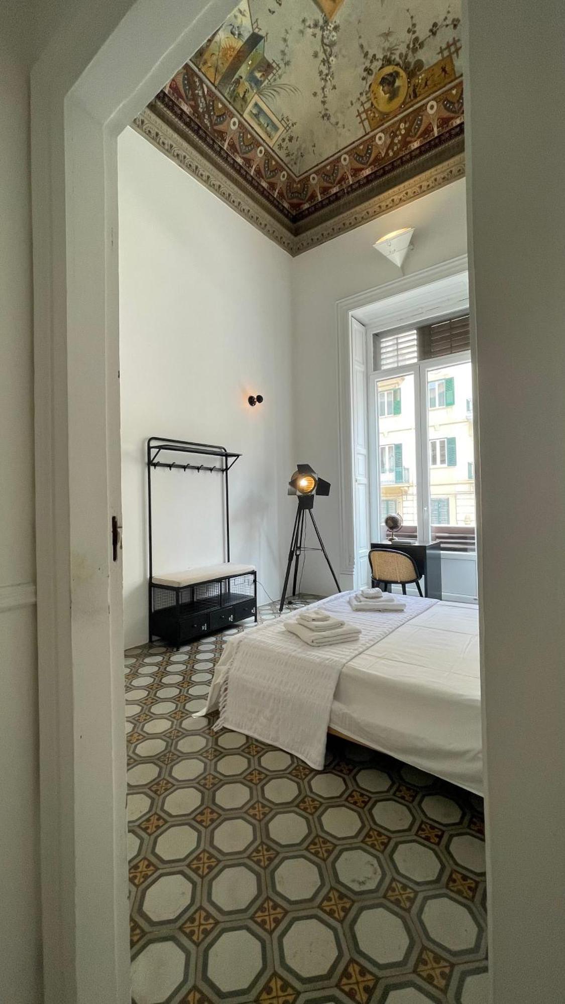 Donnafrancaflorio Gasthof Palermo